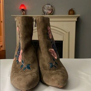 Steven by Steve Madden Booties with roses